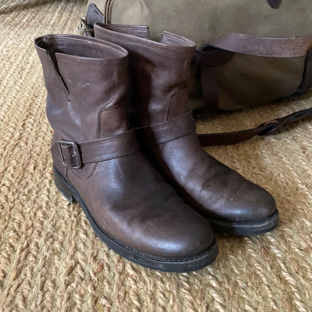 Frye Natalie engineer short boots